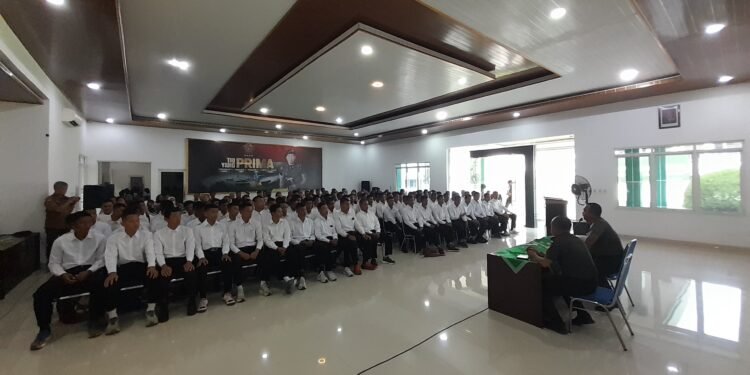 Dandim Batang Berikan Motivasi dan Arahan Kepada Casis Catam TNI AD