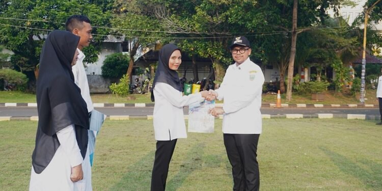 304 PPPK Resmi Dilantik, Bupati Batang Ingatkan Janji Berdedikasi Tinggi dan Integritas