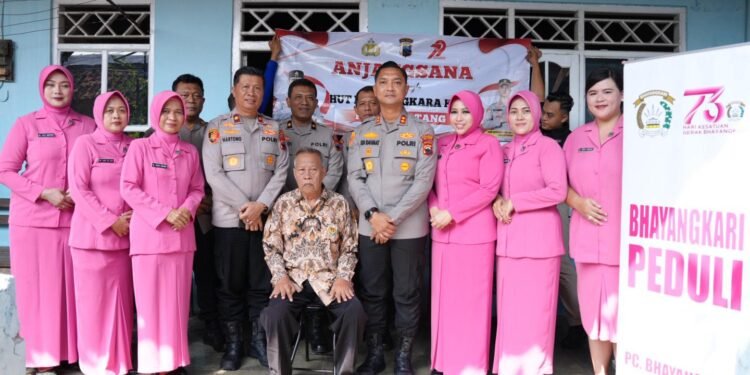 Kapolres Batang Pimpin Anjangsana ke Purnawirawan dan Keluarga Besar Polri
