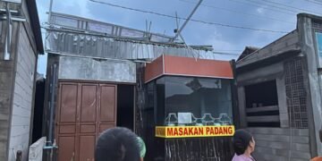 Hujan disertai Angin Puting Beliung Rusak 11 Rumah Warga Desa Surodadi Gringsing