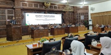 Wakil Bupati Batang Jawab Keprihatinan Fraksi Soal Penurunan PAD Rp 26 Miliar
