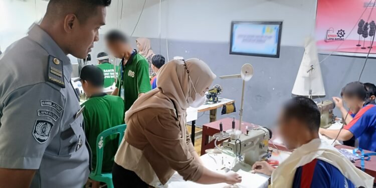 Lapas Batang dan DMA Collection Siapkan Penjahit Andal