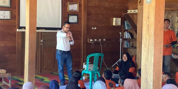 Rizal Bawazier Ajak Puluhan Anak Thalasemia Dolan Bareng di Deswita Pandansari Batang