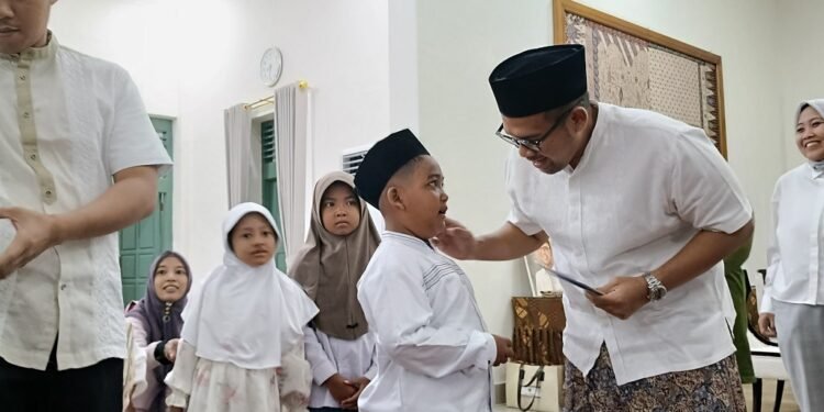 Bupati Batang Fokus Tingkatkan Kesejahteraan dan Pendidikan Yatim