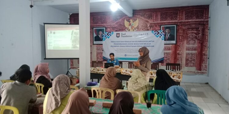 PUPUK Surabaya Berdayakan Wanita Tani Sodong Kelola Wanatani