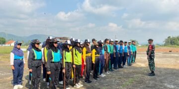 Babinsa Koramil Tersono Bersama Panitia Lakukan Seleksi Calon Anggota Paskibra