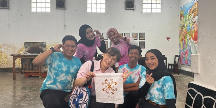 Jelang Pertukaran Pelajar, Pengajar Korsel Kunjungi SMAN 2 Batang