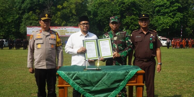 Bupati M. Faiz Kurniawan Buka TMMD Sengkuyung III Desa Plelen