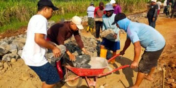 Satgas TMMD Sengkuyung Tahap III Kodim 0736/Batang Bersama Warga Fokus Pengerjaan Talud