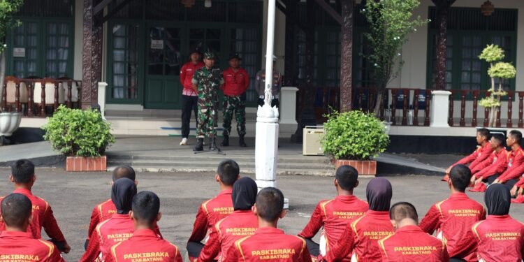 Berikan Semangat dan Motivasi Ke Paskibraka Kabupaten Batang