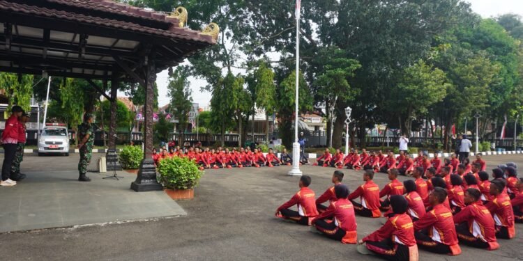 Berikan Semangat dan Motivasi Ke Paskibraka Kabupaten Batang