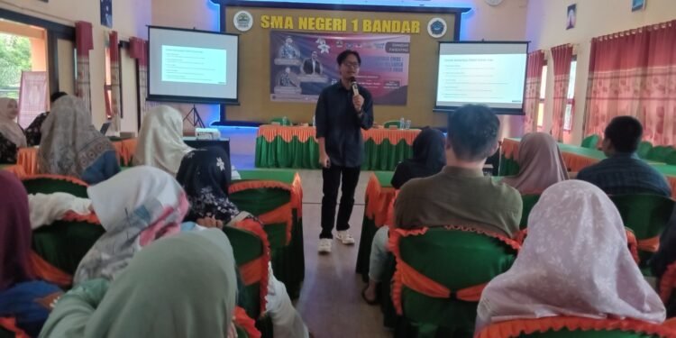 Orang Tua dan Guru Bersinergi Bentuk Karakter Anak di SMA Negeri 1 Bandar