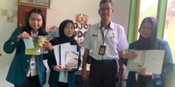 Mahasiswa KKN UNDIP Awali Revitalisasi Perpustakaan SDN Kembanglangit