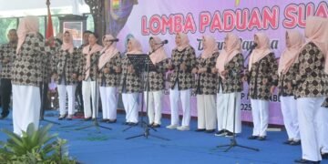 HUT Ke-80 RI, PKK Batang Unjuk Kebolehan Paduan Suara