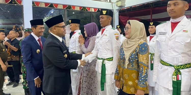 Resmi Dikukuhkan, Paskibraka Batang Garda Muda Penjaga Kehormatan Merah Putih