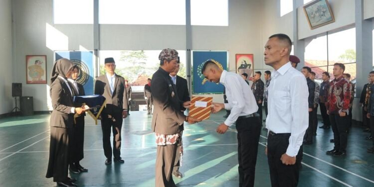 HUT RI, Warga Binaan Lapas Batang Dihadiahi Remisi