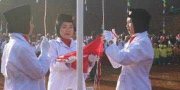 Rayakan Kemerdekaan, Perempuan Desa Sodong Kibarkan Sang Merah Putih