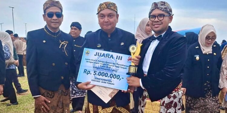 Batang Raih Juara 3 Lomba Pemeliharaan Jaringan Irigasi Tingkat Jawa Tengah 2025