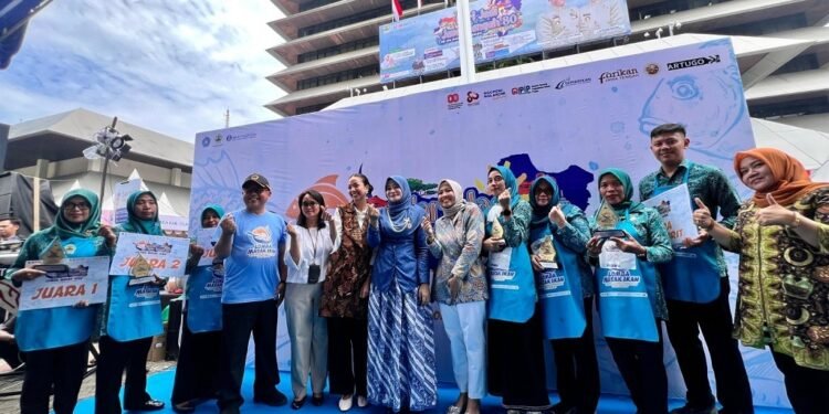 TP PKK Batang Raih Juara Favorit dalam Lomba Masak Ikan Tingkat Jateng