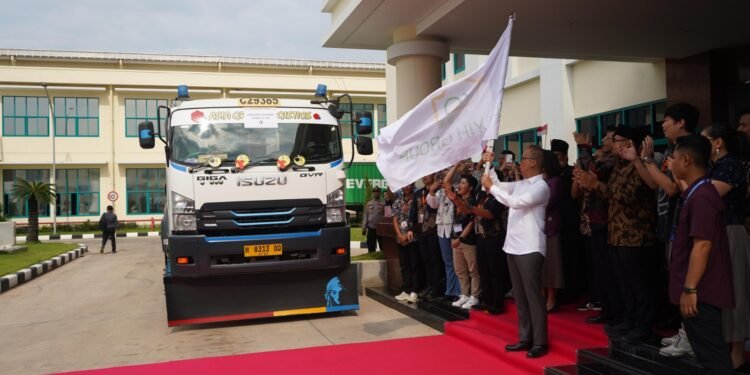 KEK Industropolis Batang Dorong Ekspor 20.000 Pasang Sepatu Converse ke Pasar Global