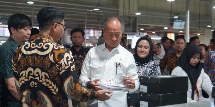 KEK Industropolis Batang Dorong Ekspor 20.000 Pasang Sepatu Converse ke Pasar Global