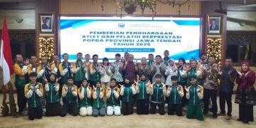 Pemkab Batang Berikan Penghargaan Atlet Berprestasi