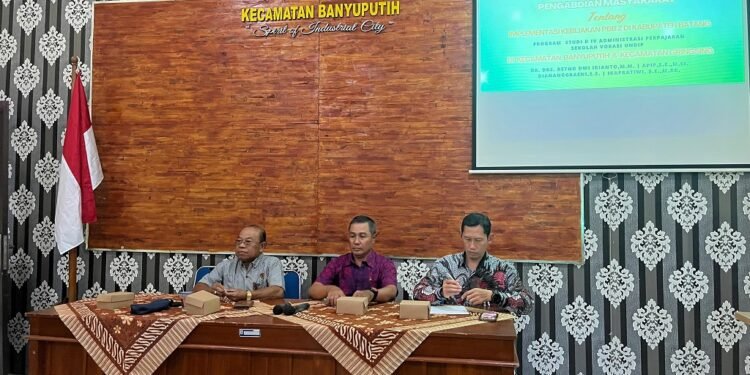 Aplikasikan Tridharma Perguruan Tinggi, Undip Batang Edukasi Perpajakan