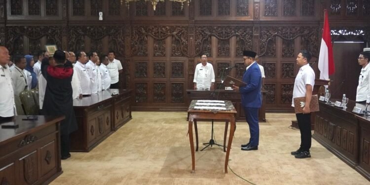 Pemkab Batang Lakukan Rotasi Jabatan, Lima Pejabat Eselon II Dilantik Posisi Baru