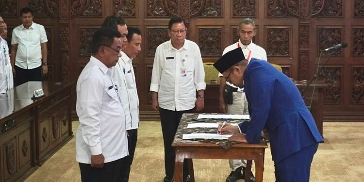 Pemkab Batang Lakukan Rotasi Jabatan, Lima Pejabat Eselon II Dilantik Posisi Baru
