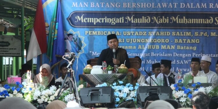 Rayakan Maulid, MAN Batang Upayakan Teladani Akhlak Rasulullah