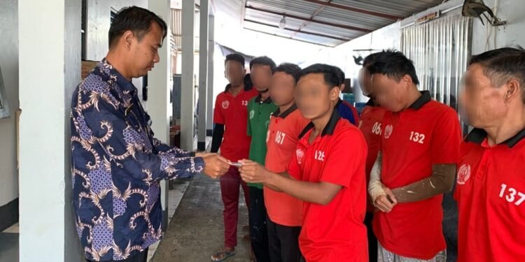 Bagikan Premi, Lapas Batang Optimalkan Layanan Nontunai WBP