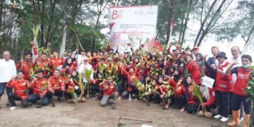 HUT Ke-80, PMI Batang Tebar Kebaikan Lewat Donor Darah hingga Penanaman Mangrove