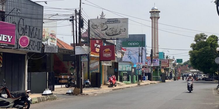 13 Provider Dukung Regulasi, DPUPR Batang Lakukan Penataan Ruang Milik Jalan