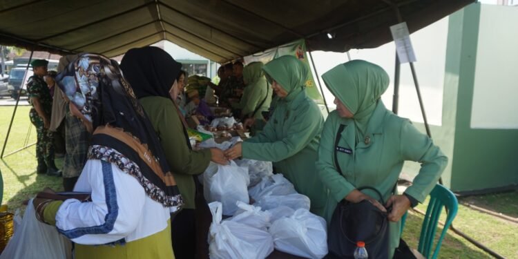 Bantu Ringankan Ekonomi Masyarakat Kodim 0736/Batang Gelar Pasar Murah