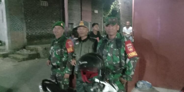 Babinsa Ajak Masyarakat Aktifkan Kembali Sistem Keamanan Lingkungan