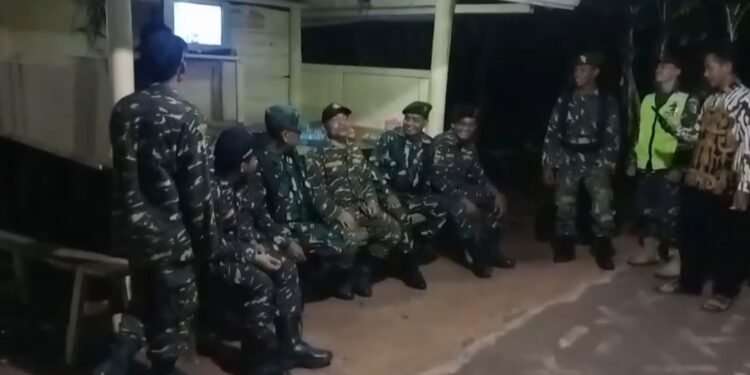 Melalui Siskamling Babinsa Koramil Subah Dan Warga Jaga Keamanan Wilayah