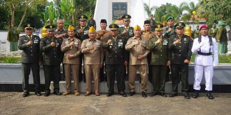 Dandim 0736/Batang Pimpin Upacara Ziarah Nasional dalam Rangka HUT ke-80 TNI