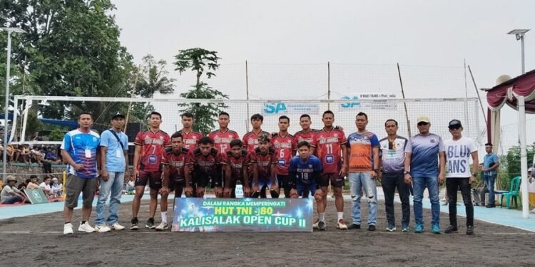Peringati HUT Ke-80 TNI, Desa Kalisalak Menggelar Turnamen Bola Volly Open Cup