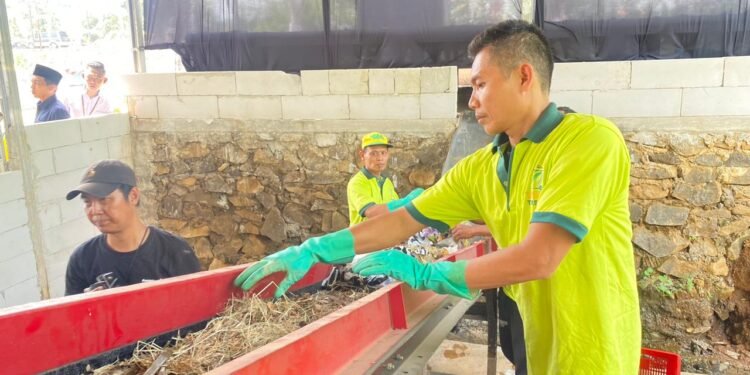 Desa Tersono Jadi Role Model Pengelolaan Sampah di Batang