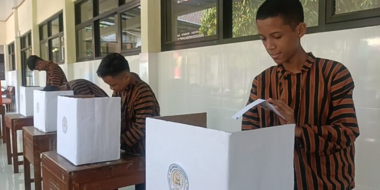 Pilketos Langsung Ajarkan Siswa Berkarakter Demokratis