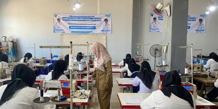 Tenaga Kerja Didominasi Perempuan, Disnaker Batang Akan Siapkan Solusi Bagi Laki-Laki