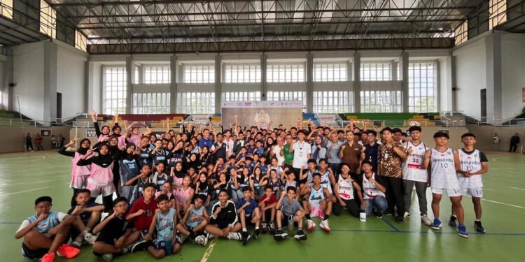 Bupati Batang Buka Nusantara Basketball Competition, Ajang Pembinaan Atlet Muda