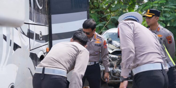 Tim TAA Ditlantas Polda Turun Langsung Teliti Penyebab Kecelakaan BusPO Haryanto di Tol Batang