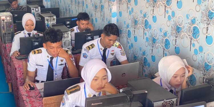 Antusias Pelajar, SMK Bintara Batang Gelar TKA Gelombang Pertama