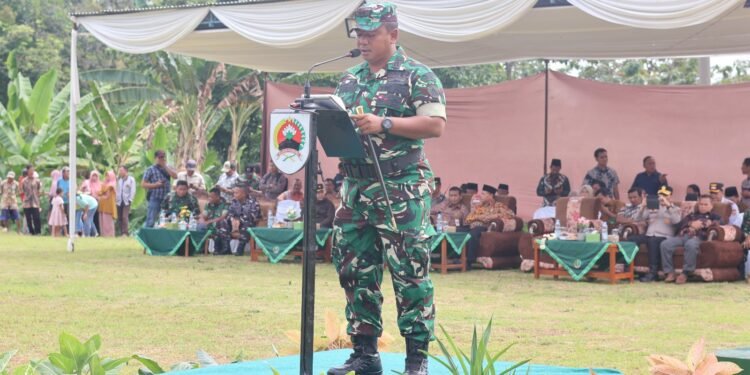 Dandim 0736/Batang Resmi Tutup TMMD Sengkuyung Tahap IV Wringingintung