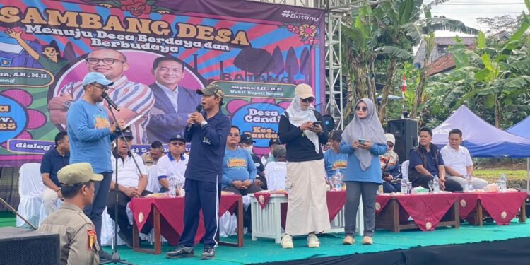 Sambang Desa, Bupati Batang Janji Perjuangkan Peluang Kerja Adil bagi Pemuda Pria Lokal