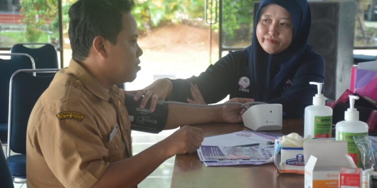 Sambut HUT KORPRI Ke-54, Pemkab Batang Gelar Aksi Donor Darah