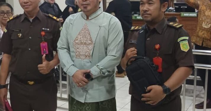 Diperiksa Hakim Tipikor Gus Yasid mengaku Terima Uang Rp.20 Miliar