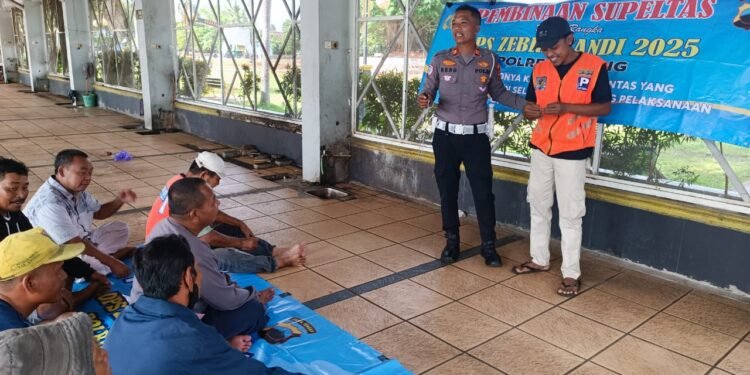 Subsatgas Dikmas Polres Batang Gelar Supeltas di Alun-Alun, Dukung Kamseltibcarlantas Selama Ops Zebra Candi 2025