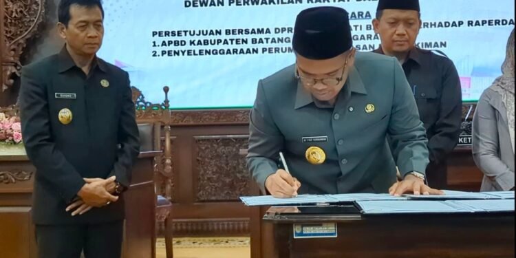 Pemkab Batang dan DPRD Sepakati Raperda APBD 2026